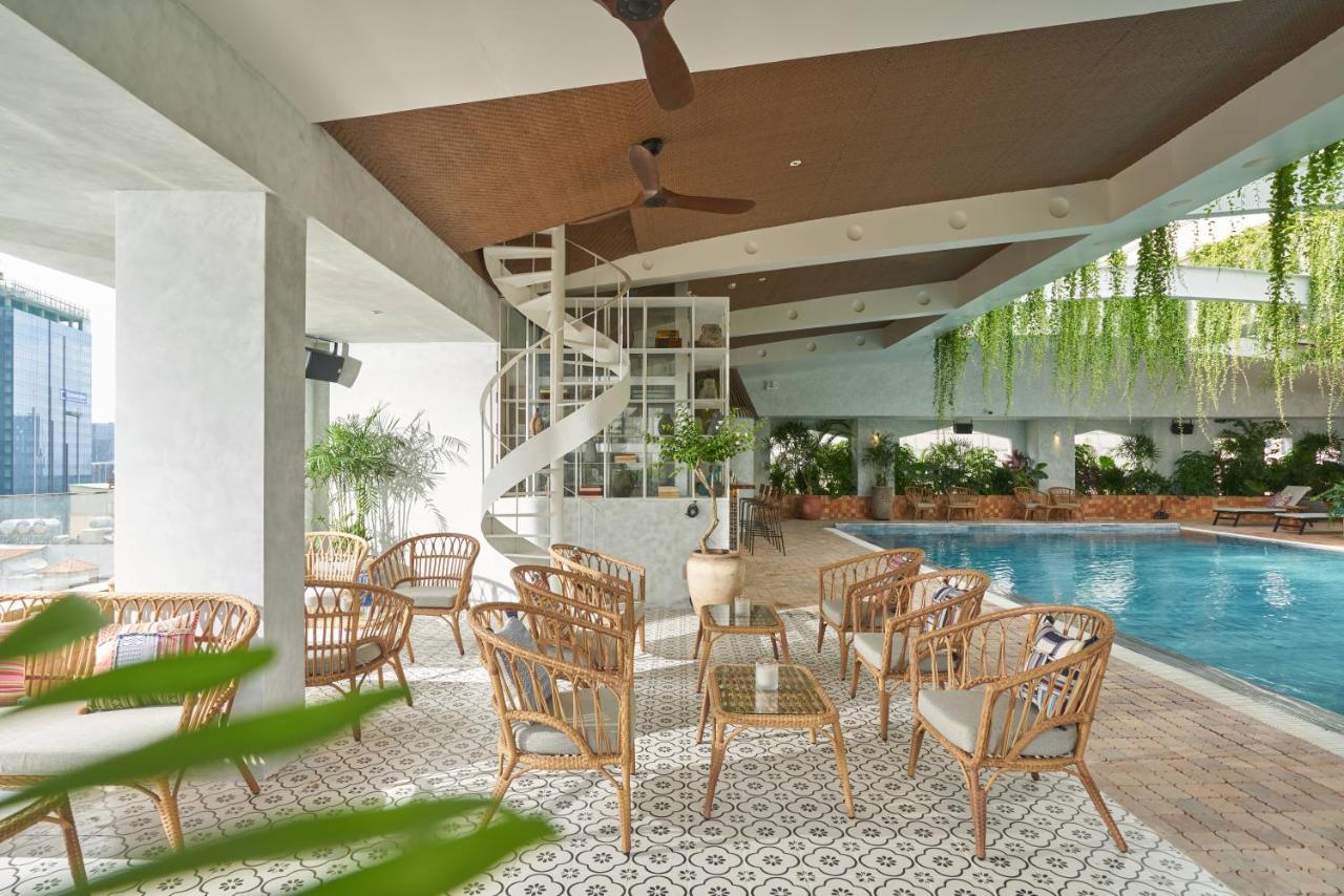 Khách sạn Silverland