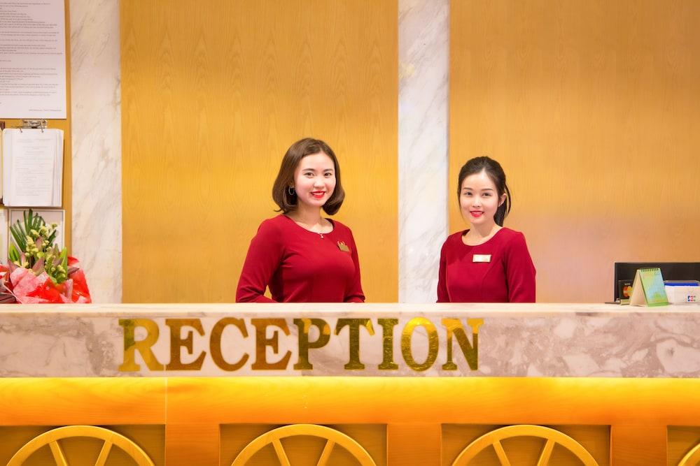 Silverland Khách sạn 4*