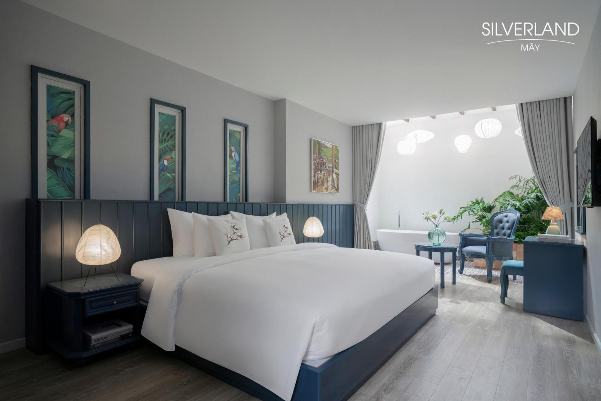 Khách sạn Silverland 4*